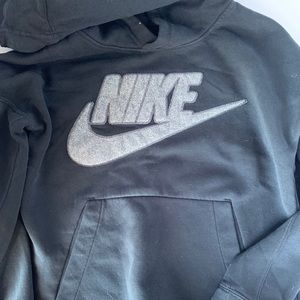 Nike hoodie youth medium black